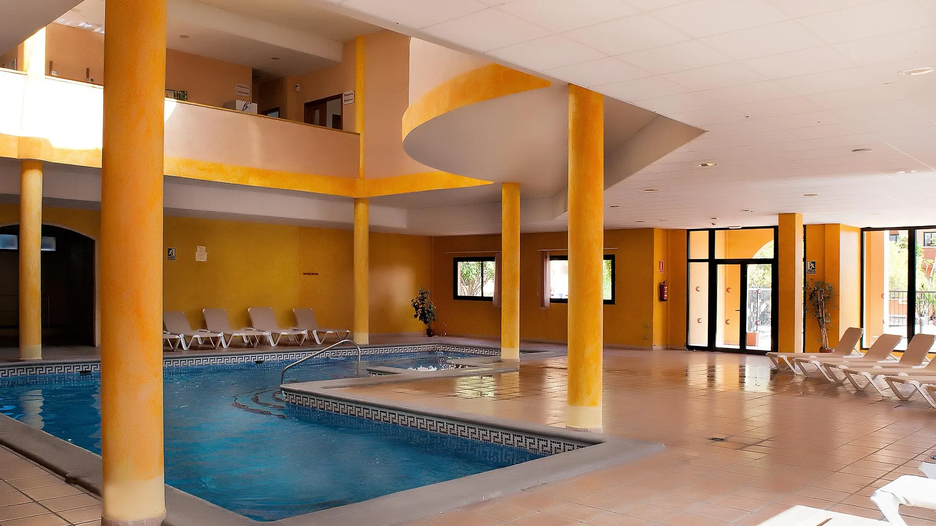 Grand Muthu Golf Plaza Hotel & Spa Сан Мигель